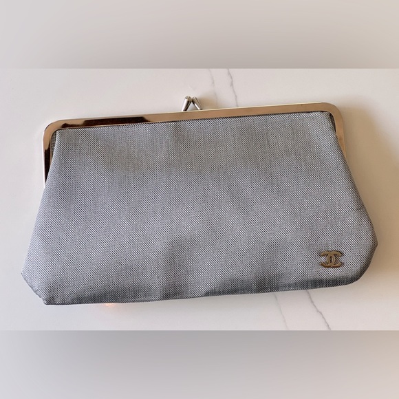 Authentic Vintage CHANEL Clutch - Picture 1 of 12